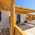 Hotel Omilos Beachfront House
