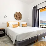 Omilos Beachfront House 2*