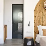 Omilos Beachfront House Hotel 2*