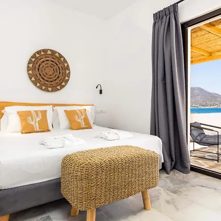 Omilos Beachfront House 2*