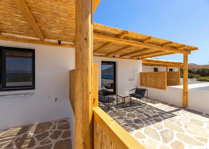 Ξενοδοχείο Omilos Beachfront House