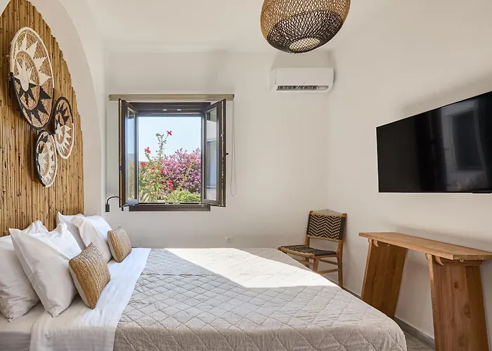 Omilos Beachfront House